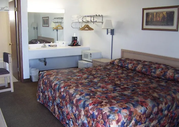 A Wyoming Motel 2*