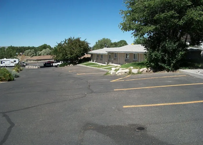 A Wyoming Motel 2*